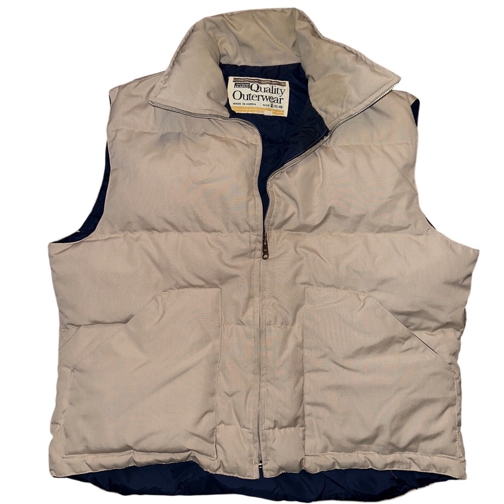 Vintage Montgomery Ward Puffer Vest Tan Navy Blue XL Quilted Sleeveless Jacket